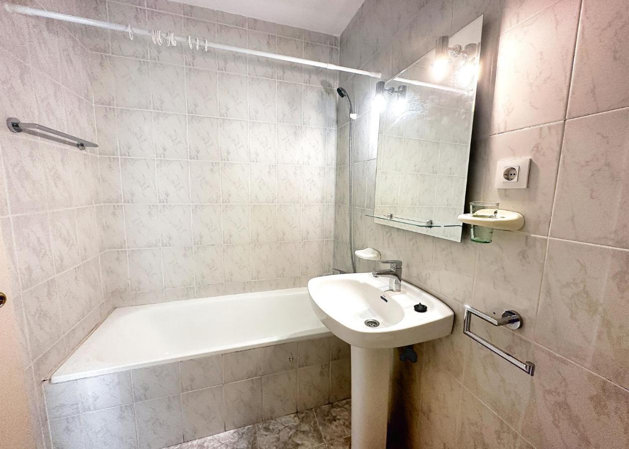 Skol 131 - Studio At Skol Building In Marbella Centre With Sea Views. Bagian luar foto