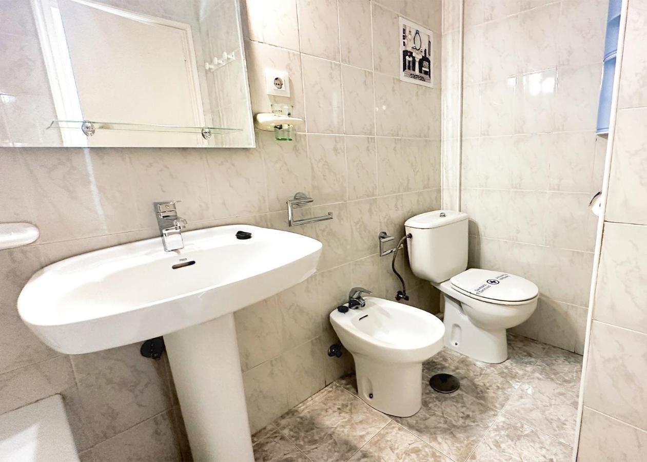 Skol 131 - Studio At Skol Building In Marbella Centre With Sea Views. Bagian luar foto